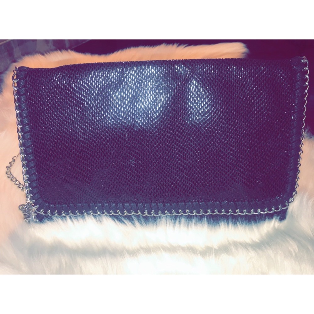 Tarnish Glossy Black Snakeskin Clutch